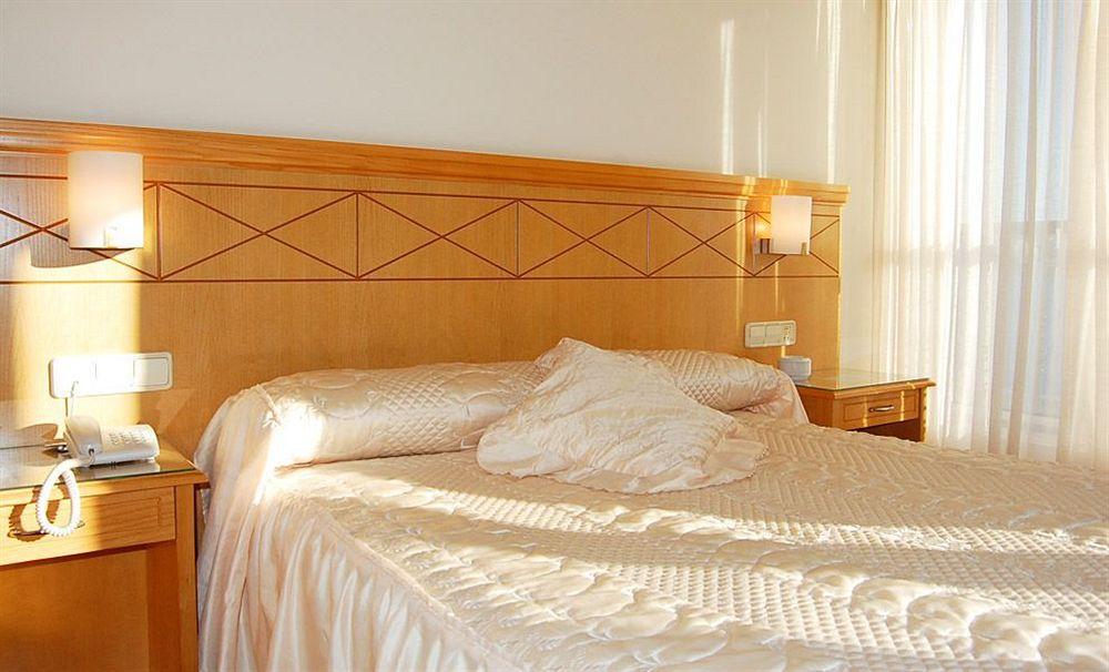 Hotel Cristal 2 A Coruña Dış mekan fotoğraf