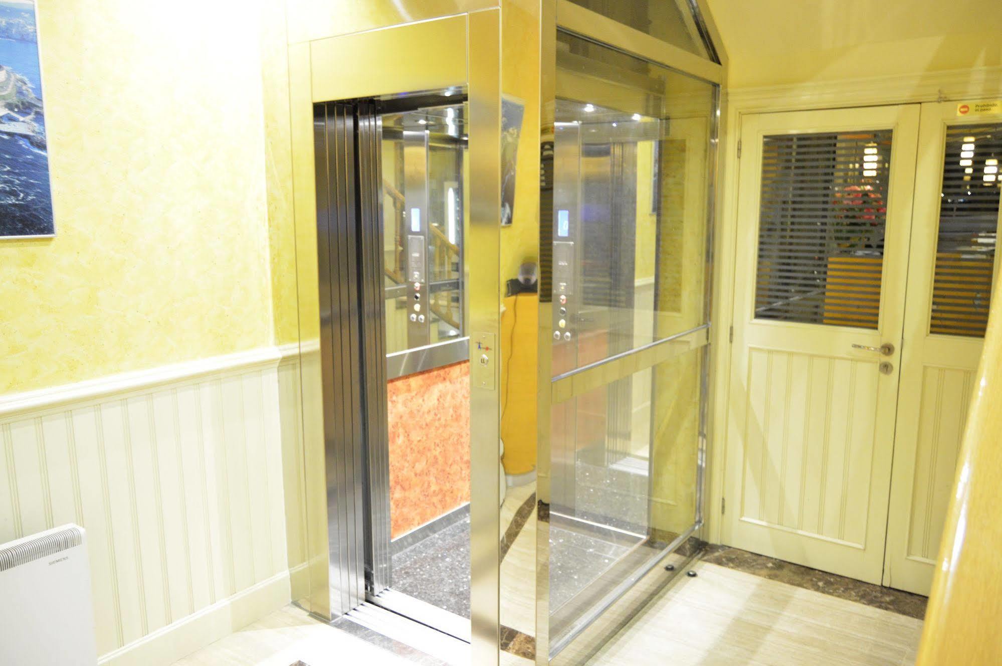 Hotel Cristal 2 A Coruña Dış mekan fotoğraf